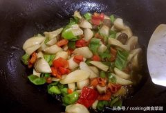 春季养生食谱糖醋鸡腿菇做法健康又下饭