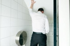 男人小便分叉可能是有病灶